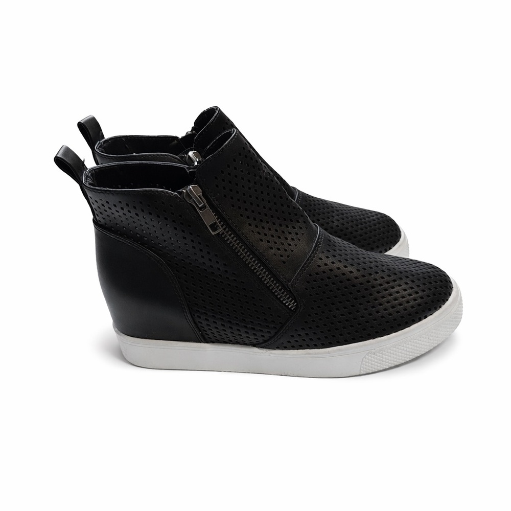 No Call Wedge Black Perforated High Top Sneaker Boot Women’s Size 7